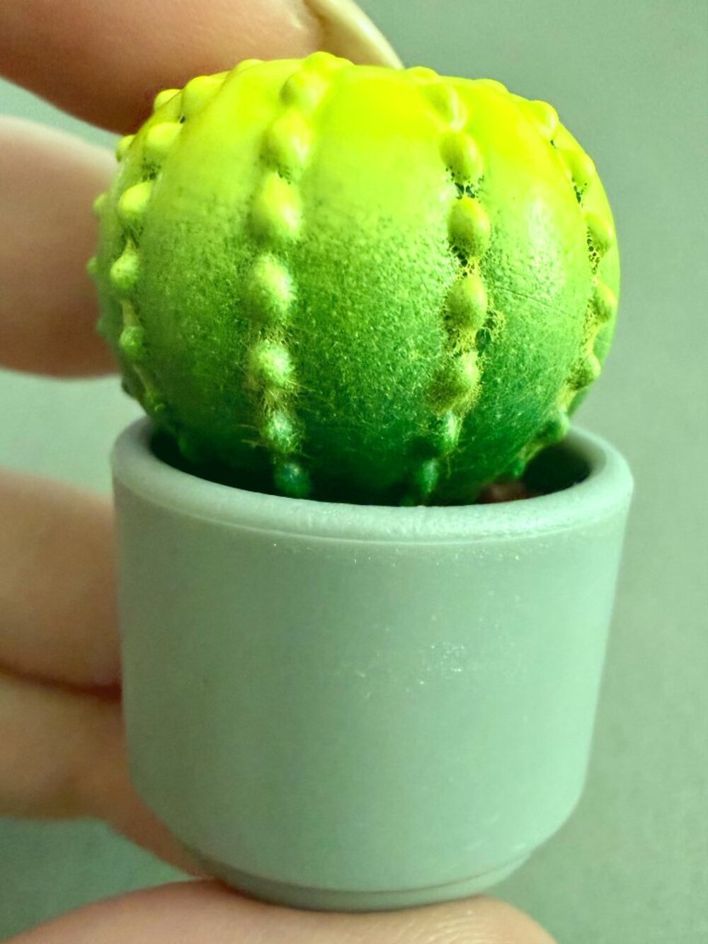 ZURU Mini Brands Create Garden Barrel Cactus Gray Pot Mini Succulent Assembled